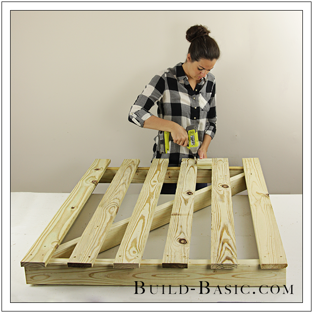 Build An Easy Diy Fence Gate Build Basic