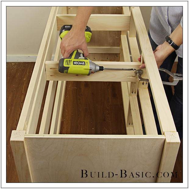 Build A Diy 7 Drawer Dresser Basic, How To Make A Dresser With Drawers